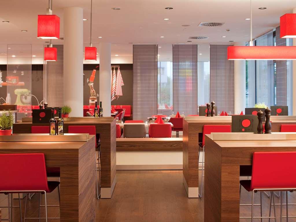 Hotel Ibis West 3*